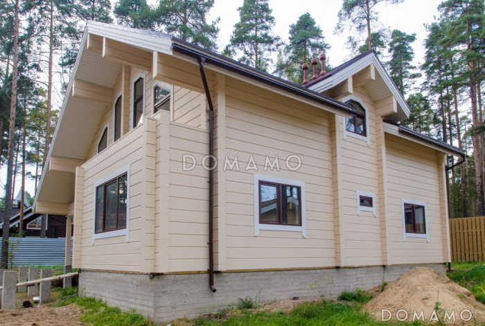 Проект деревянного дома из клееного бруса  для постоянного проживания семьи из 3-4 человек