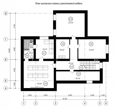 Проект особняка с цокольным этажом, гаражом на две машины, пятью спальнями и террасой с барбекю / План цокольного этажа