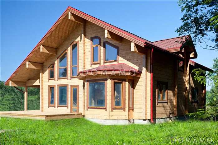 Проект деревянного дома из клееного бруса  для постоянного проживания семьи из 3-4 человек